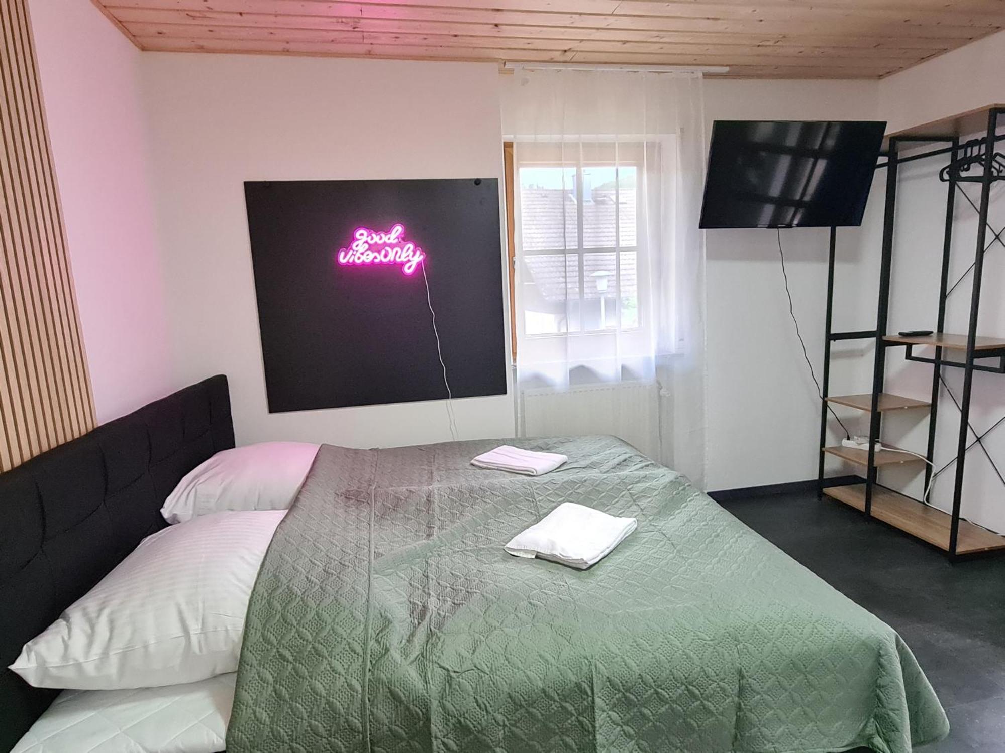 Theox No 11 Studio Apartment Fuer 2 Personen Heppenheim  Exterior foto