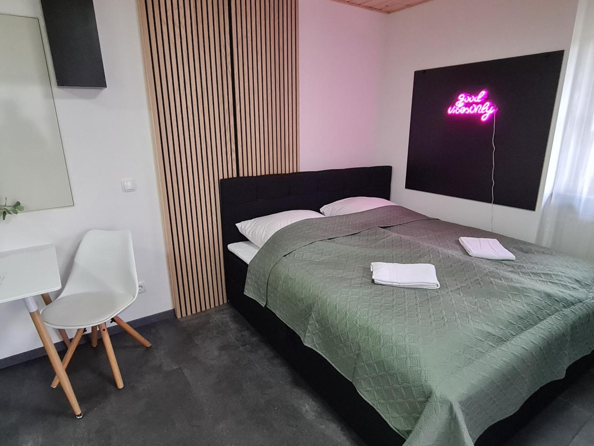 Theox No 11 Studio Apartment Fuer 2 Personen Heppenheim  Exterior foto